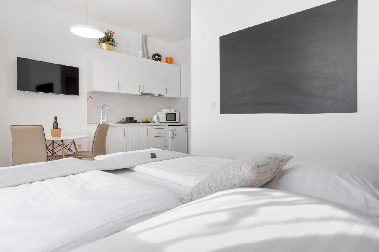 Apartments Beautiful You Are 1 Загреб Екстериор снимка